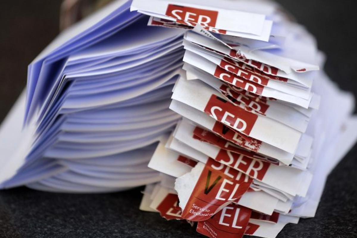 ¿Apruebo o Rechazo de la nueva Constitución? Un 32% aún no sabe cuál será su voto