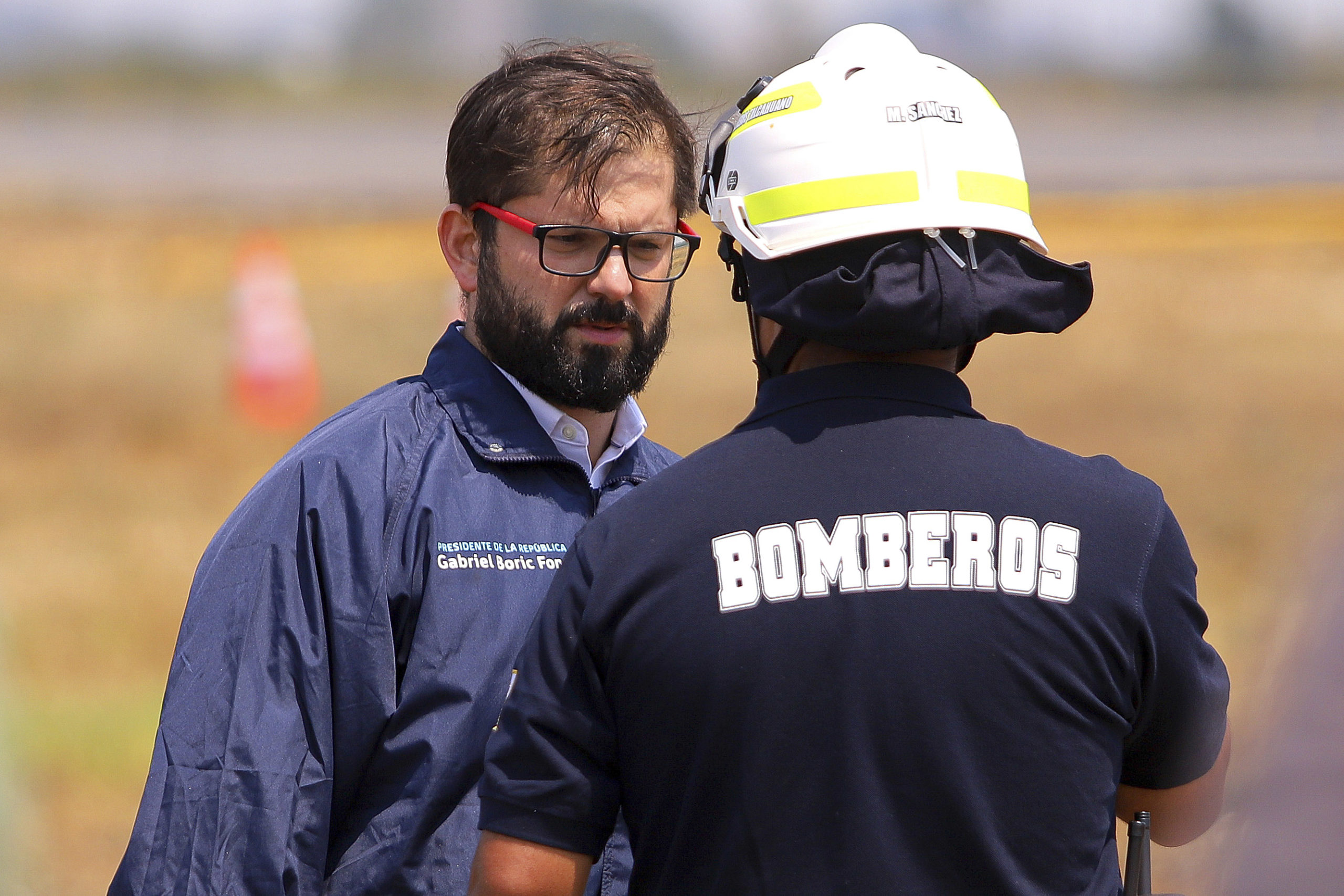 Gobierno anuncia toque de queda por incendios forestales: zonas y horarios serán definidos por FFAA