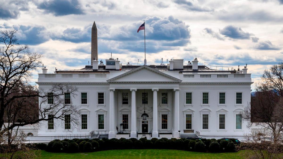 Estados Unidos pide a los estadounidenses que reconsideren viajar a China