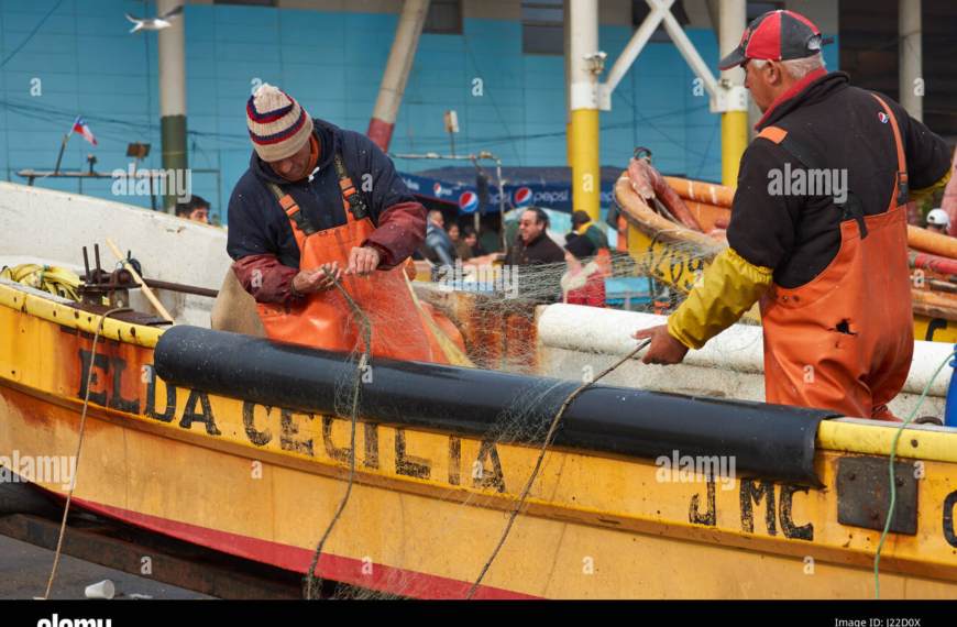 Pescadores Valparaíso protestan por la defensa marítima