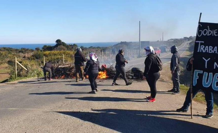 Protesta Mapuche en Futrono contra megaproyecto de Piñera