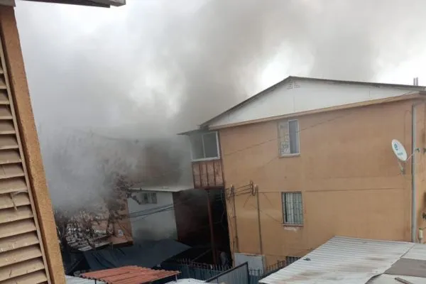 Incendio en Quilicura: Tragedia que Cobró Tres Vidas