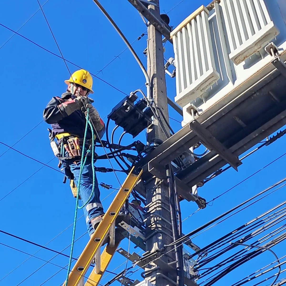 Cargos contra empresas eléctricas por cortes de luz