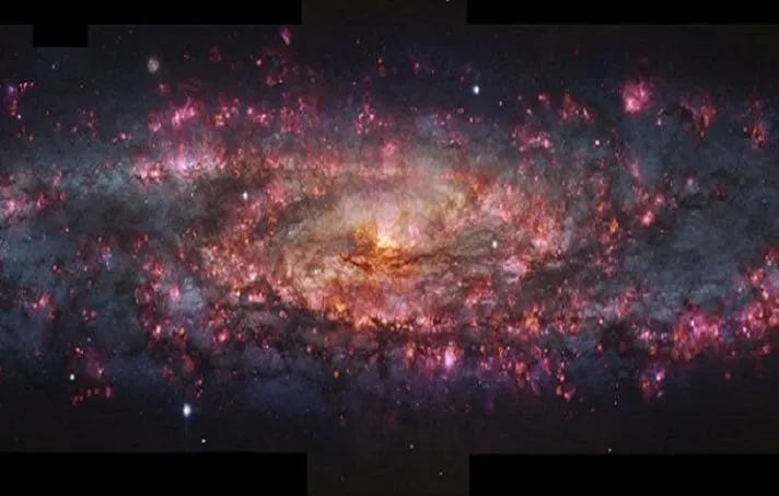 Galaxia del Escultor: La imagen más colorida jamás vista