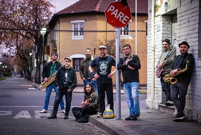 Cumbre Mestiza: Una Noche de Música y Recuerdos