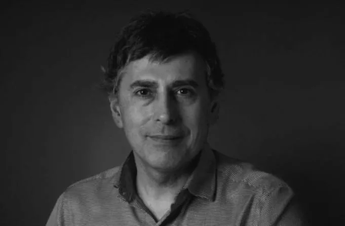 Con el fusil en la espalda: la historia de la resistencia