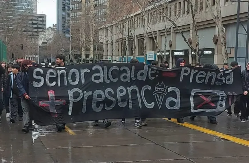 Movilización Estudiantil Providencia: Demandas Urgentes