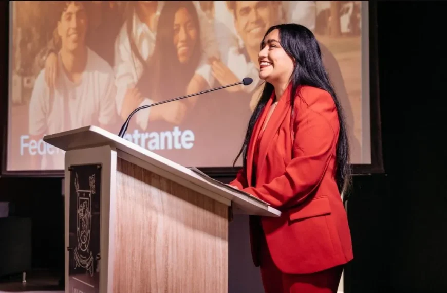 Andrea Abarca Feusach Asume Liderazgo Estudiantil Crucial