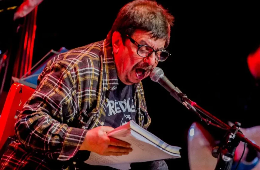 Mauricio Redolés: Gira Gratuita por 50 Años de Música