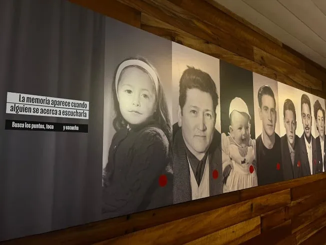 Exposición Los Retratos del Estudio Real en La Unión