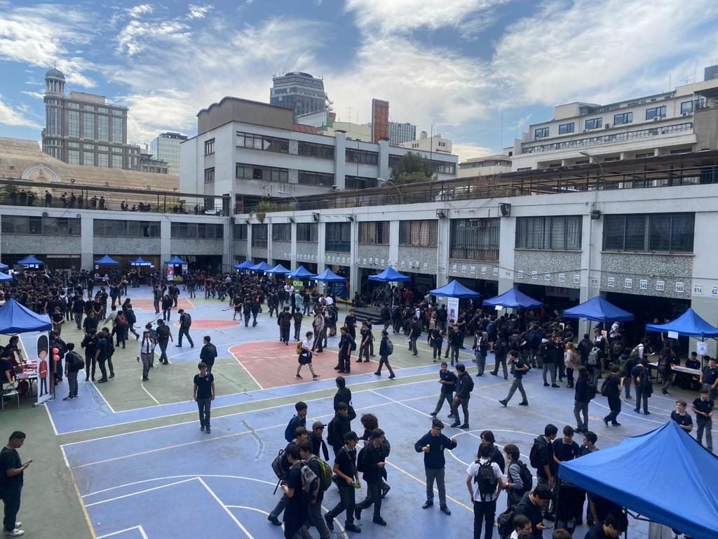 Persecución laboral: ¿Cómo los medios afectan a docentes en el Instituto Nacional?