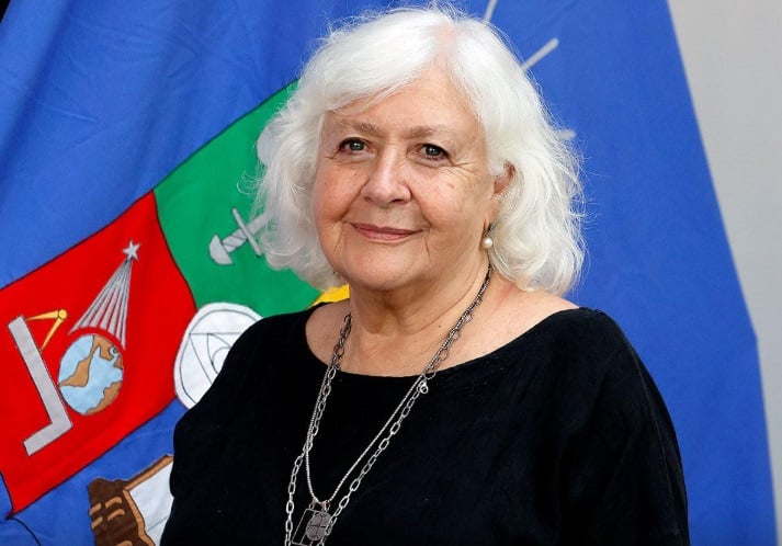 Mónica González Mujica revela cómo el periodismo busca verdades