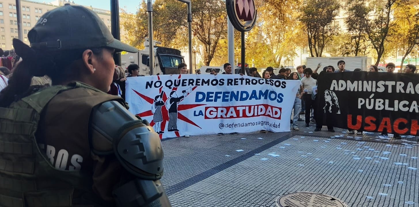 Ajuste Presupuestario en Educación: Estudiantes en Pie de Lucha
