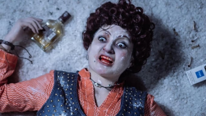 Cadáveres: La Obra de Teatro Que Explora la Finidad Humana